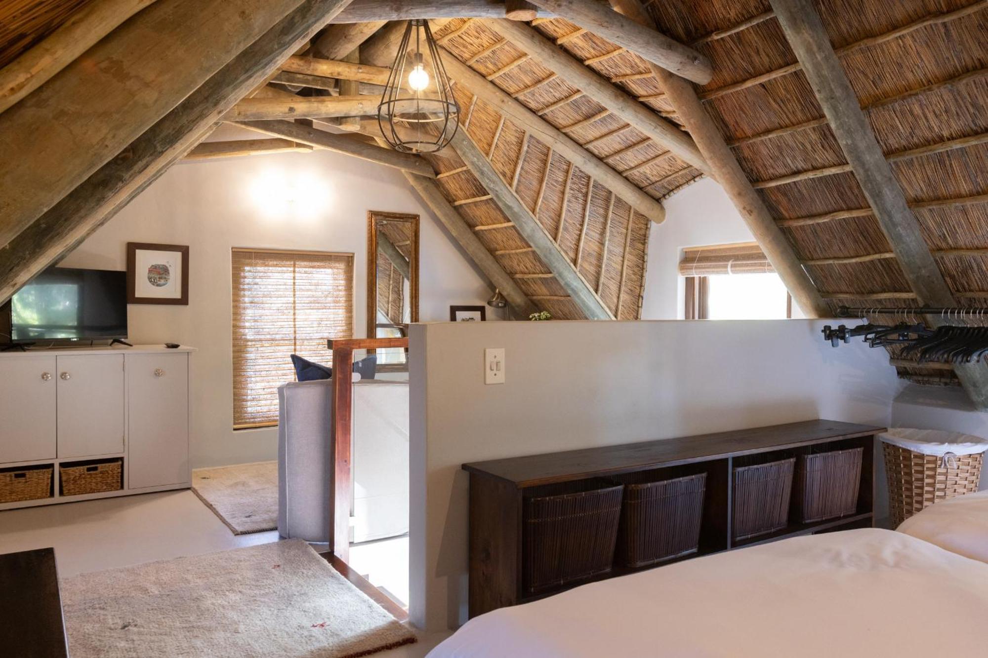 Serene, Thatched Apartment In Noordhoek, Cape Town Cidade Do Cabo Exterior foto
