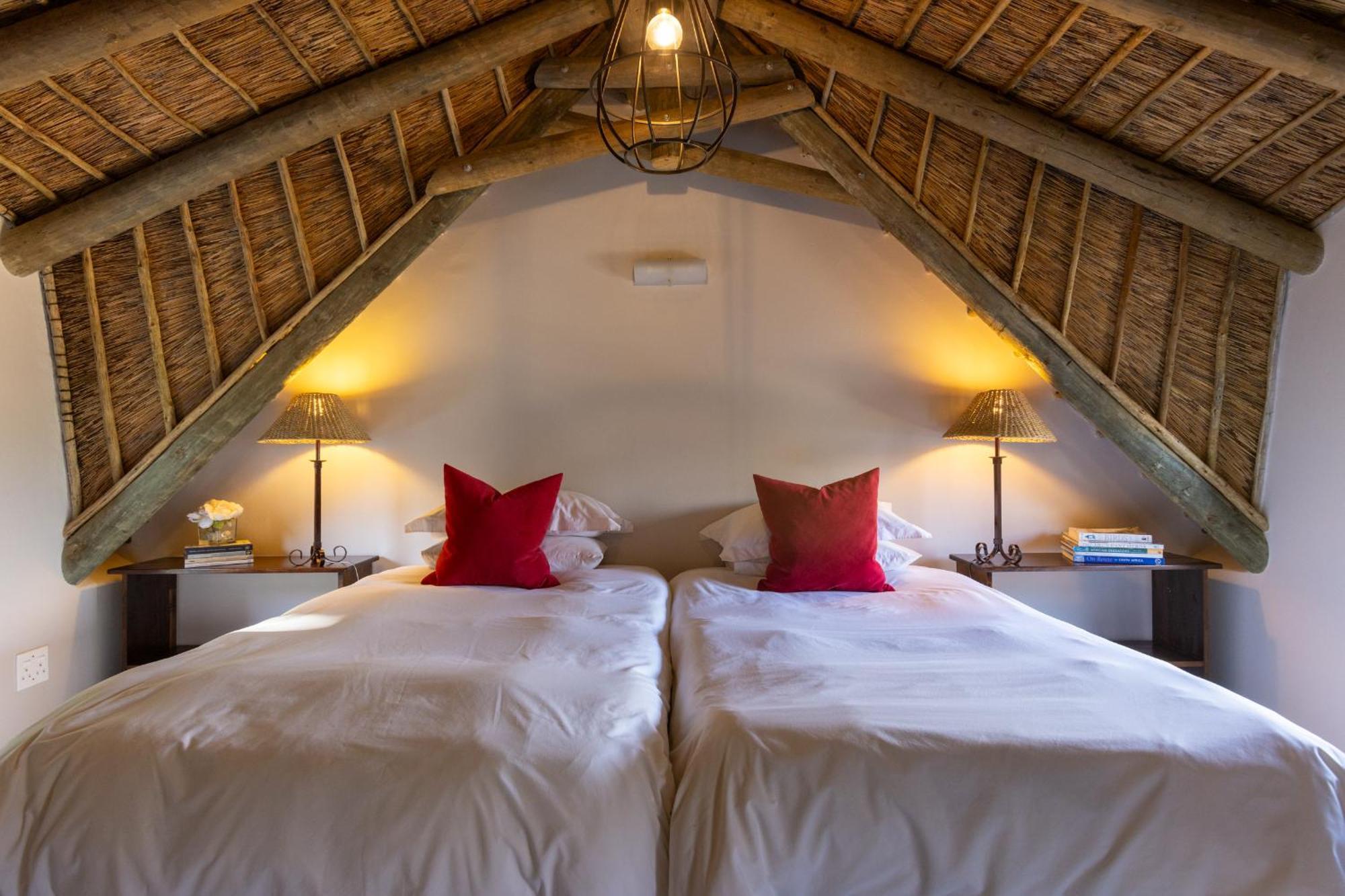 Serene, Thatched Apartment In Noordhoek, Cape Town Cidade Do Cabo Exterior foto